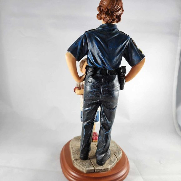 EUC - Blue Hats of Bravery Series from Vanmark "A Gift of Thanks" Edition 1/1651 - Picture 3 of 5